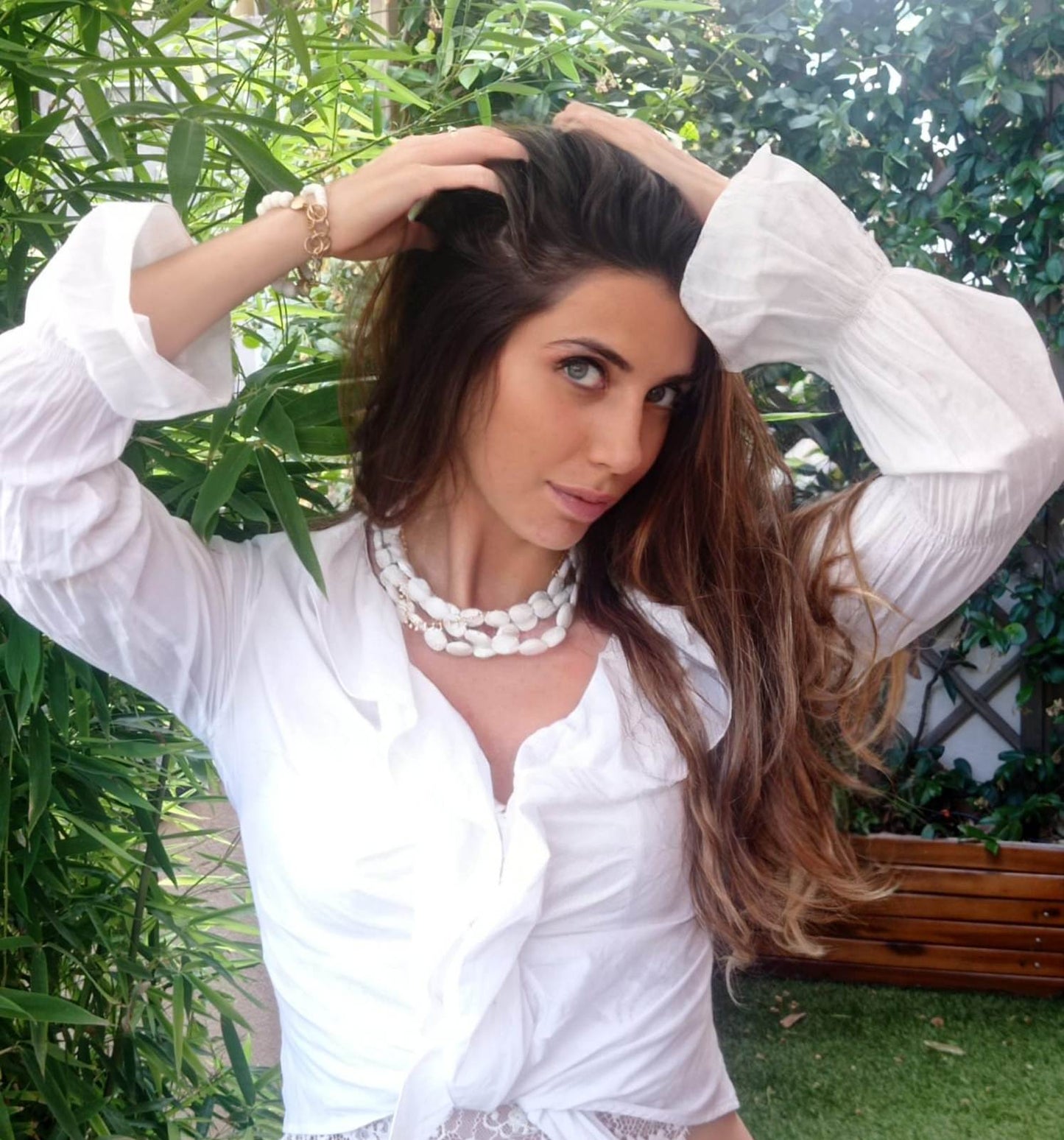 TOTAL WHITE
